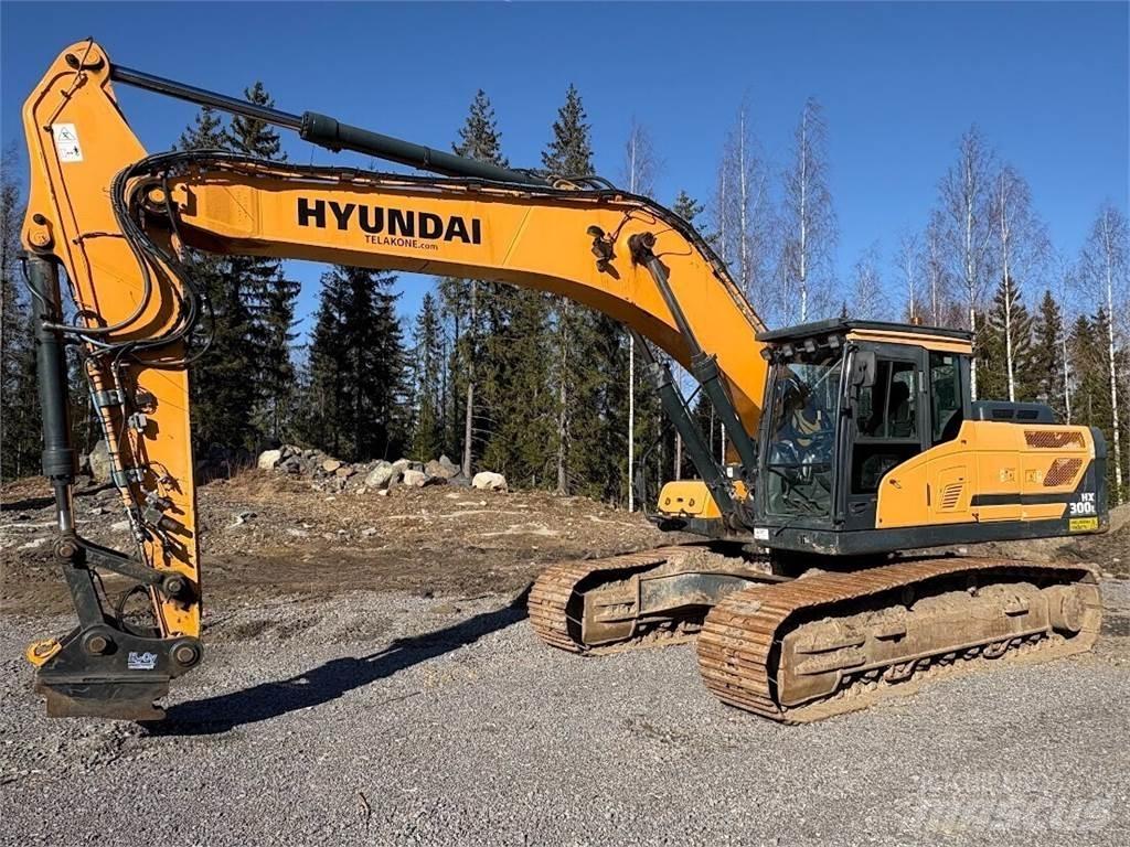 Hyundai HX300L Гусеничні екскаватори