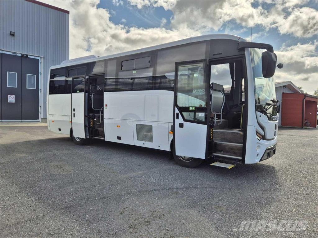 Isuzu Grand Toro Туристичні автобуси