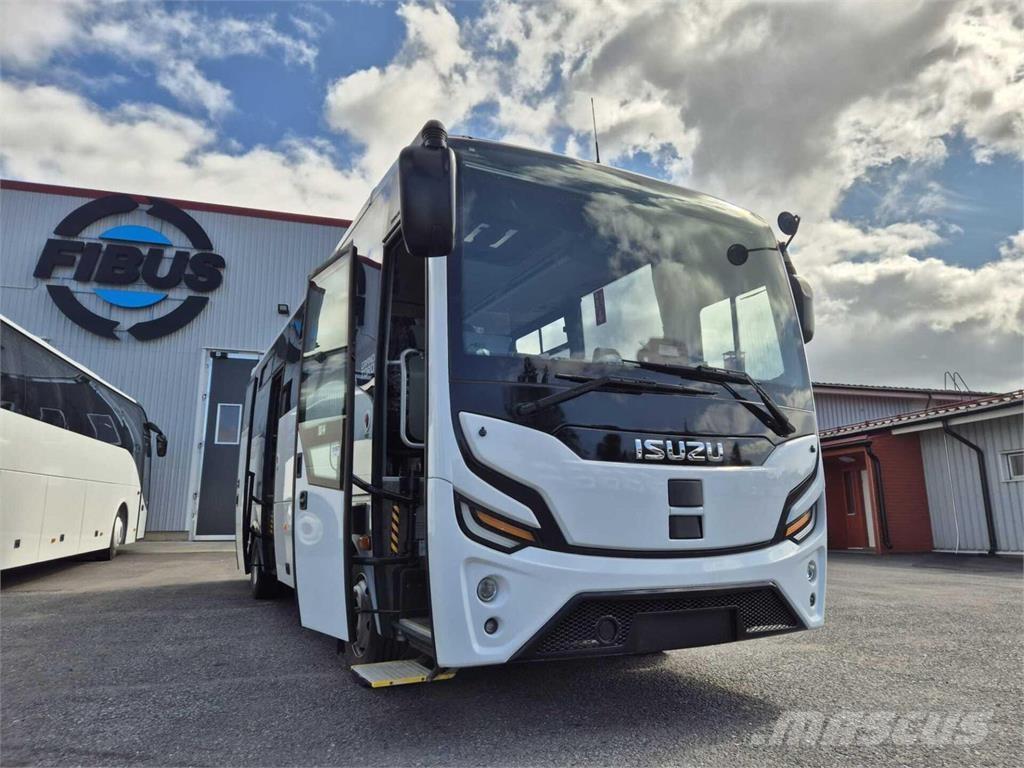 Isuzu Grand Toro Туристичні автобуси
