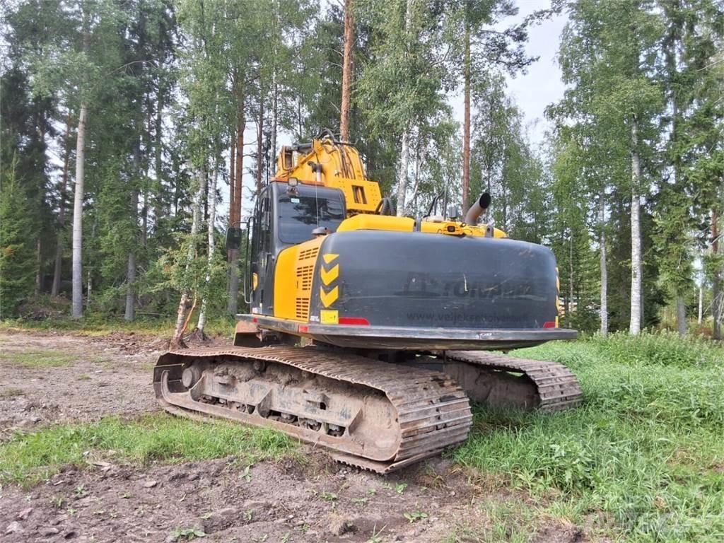 JCB 210 LCT4 Гусеничні екскаватори