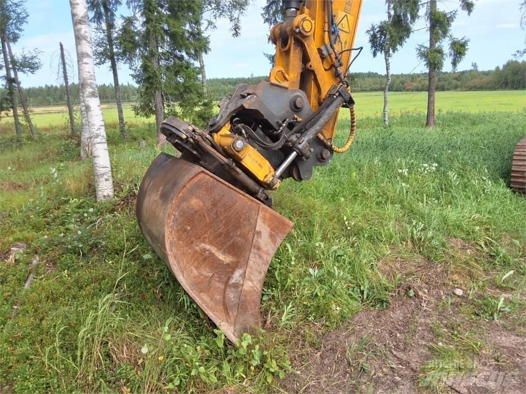 JCB 210 LCT4 Гусеничні екскаватори