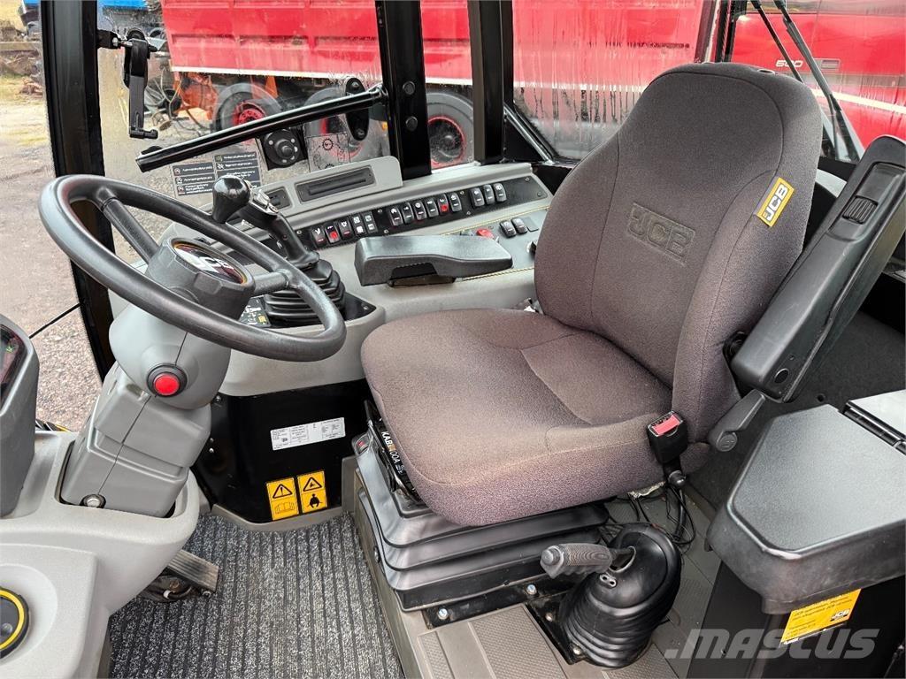 JCB 409 MYYTY!! Фронтальні навантажувачі