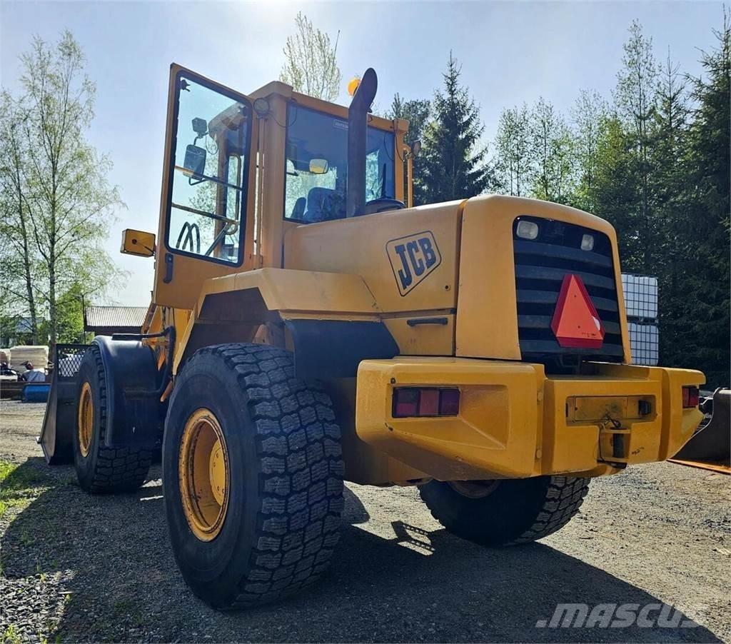 JCB 436 B HT Фронтальні навантажувачі