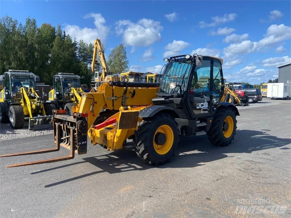 JCB 535-125 Телескопічні навантажувачі