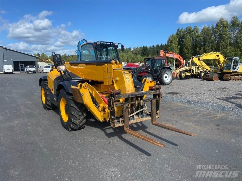 JCB 535-125 Телескопічні навантажувачі