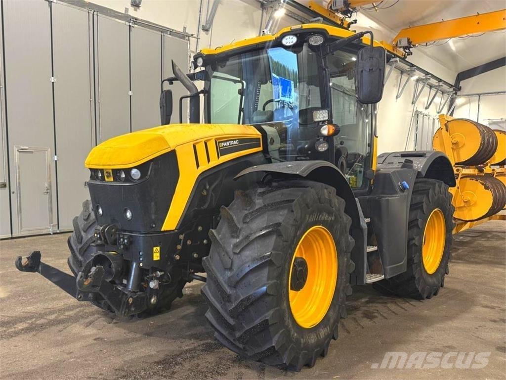 JCB Fastrack 4220 Трактори