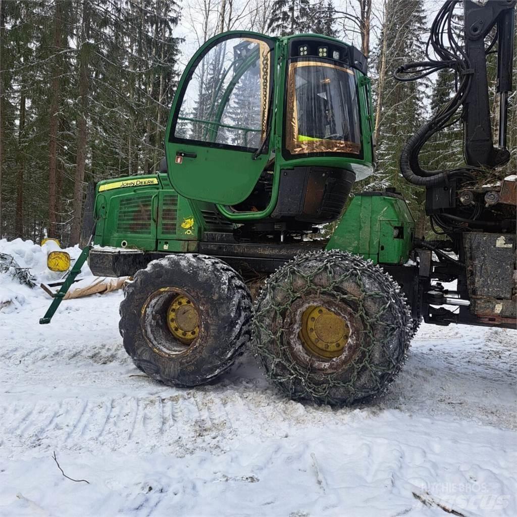 John Deere 1110E Форвардери