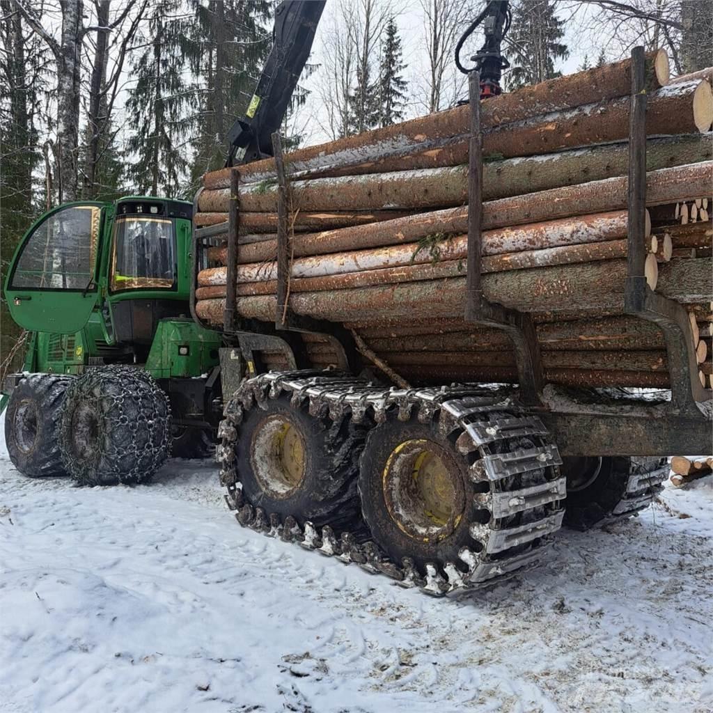 John Deere 1110E Форвардери