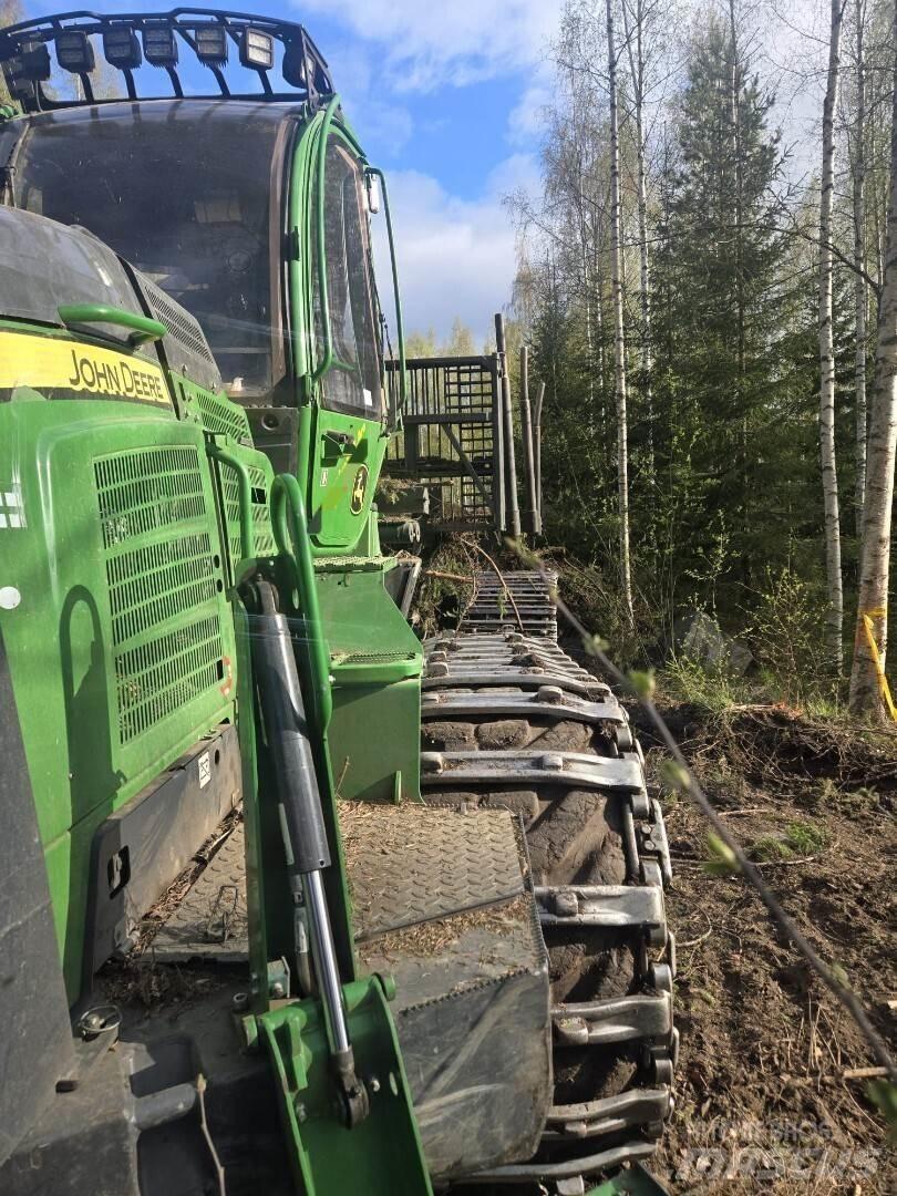 John Deere 1210 G Форвардери
