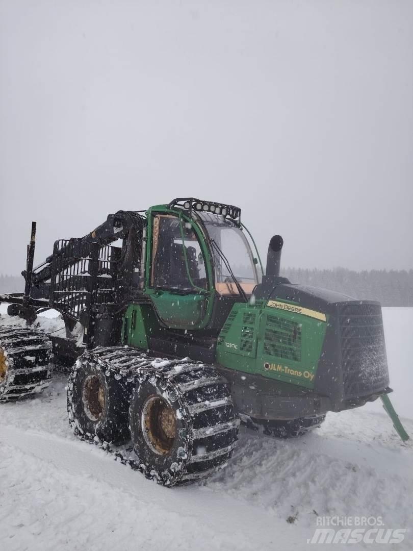 John Deere 1210E Форвардери