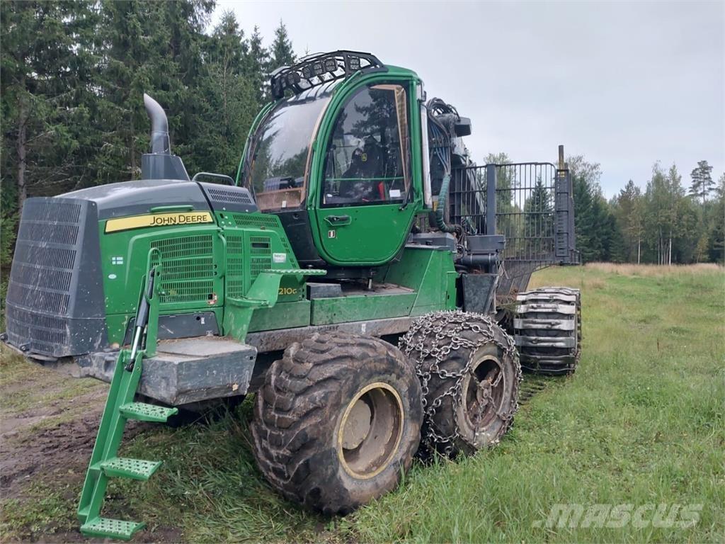 John Deere 1210G Форвардери