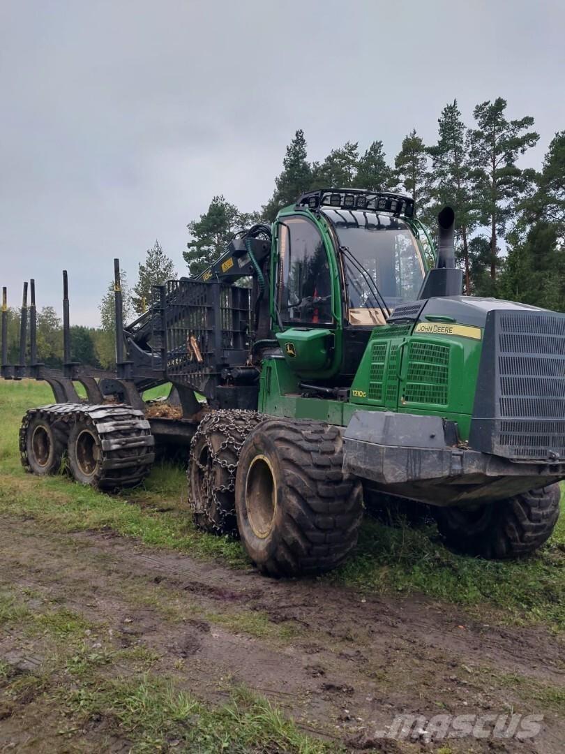 John Deere 1210G Форвардери