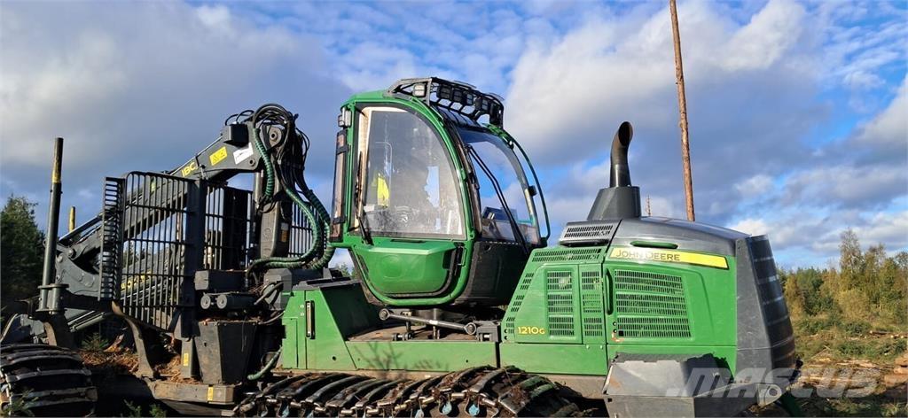 John Deere 1210G Форвардери