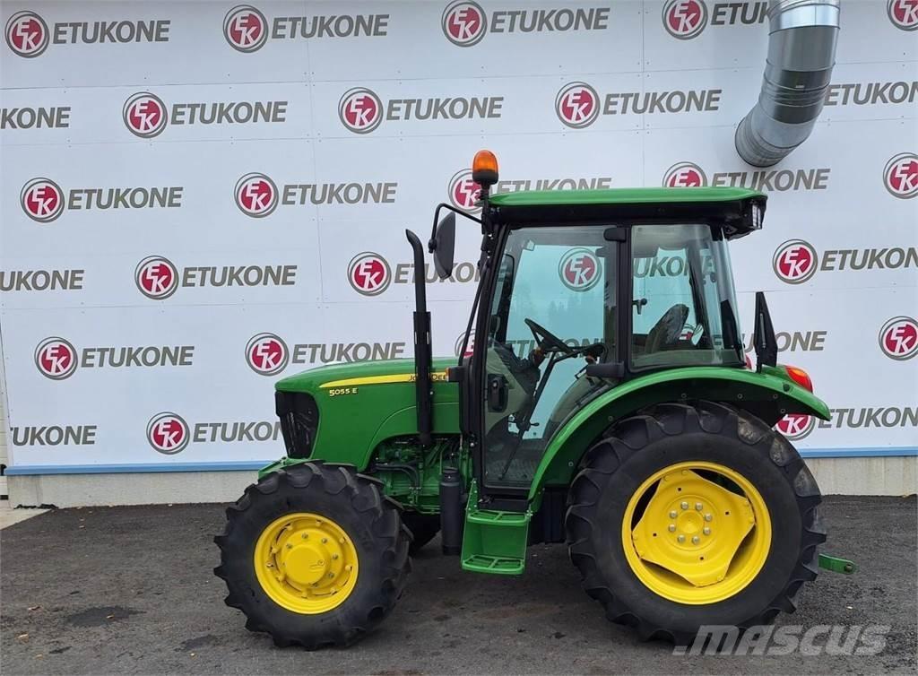 John Deere 5055e Трактори