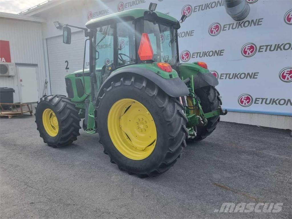 John Deere 6120SE Трактори