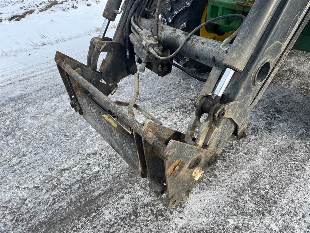 John Deere 6320 Трактори