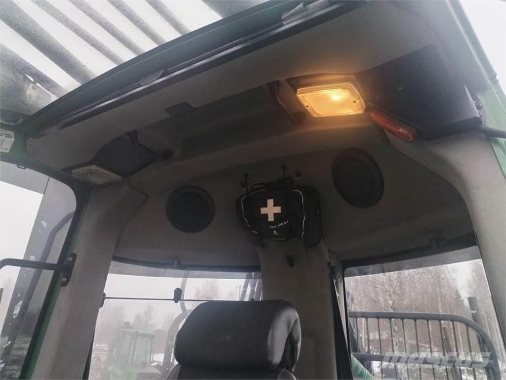 John Deere 810 E Форвардери