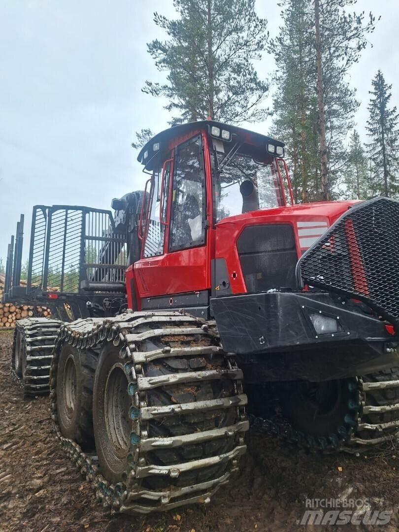 Komatsu 895 Форвардери