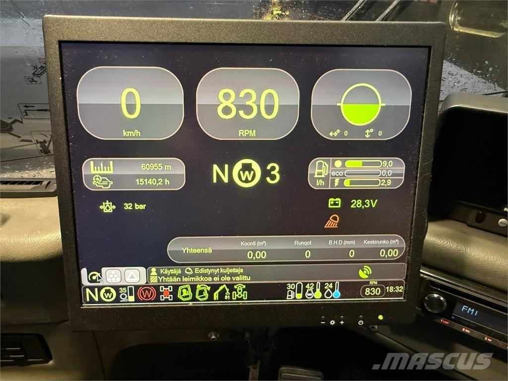 Komatsu 901 TX Харвестери