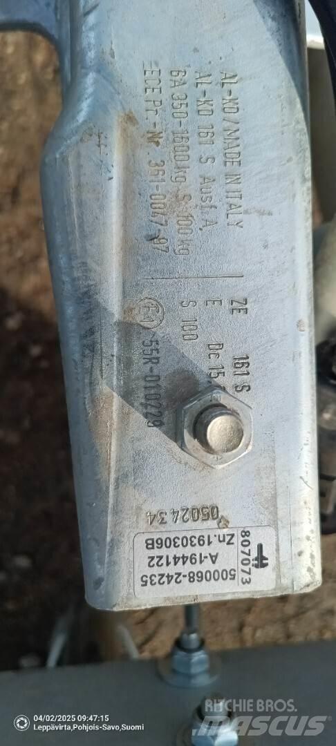 Majava Lj 1350 Легкі причепи