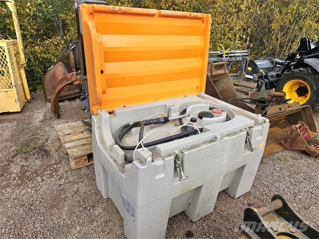  Polttoainesäiliö Баки