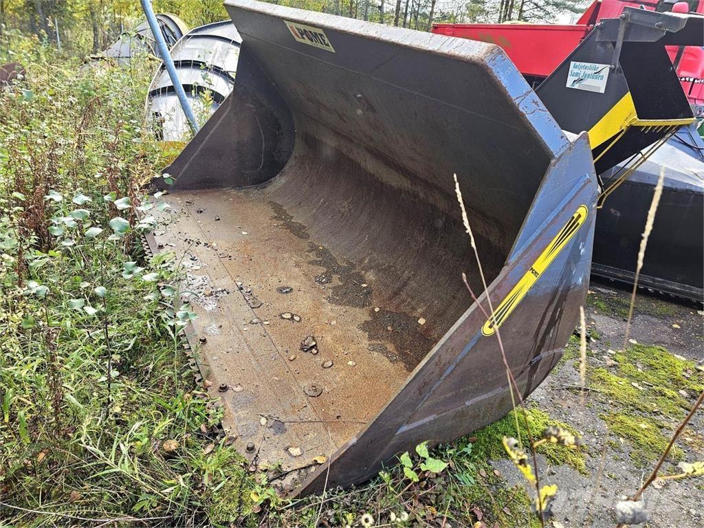 Pome Sorakauha Ковші