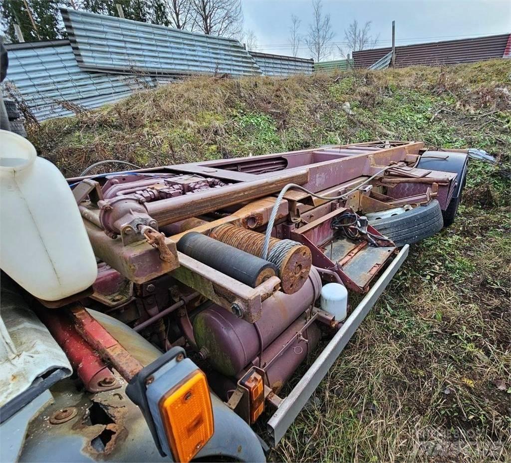 Renault M230ti Вантажівки з гаковим підйомом