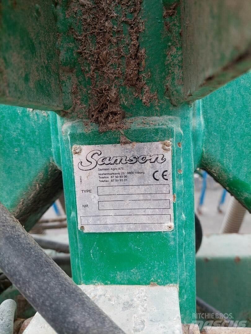 Samson TD 8 Інші машини для розсіювання добрив