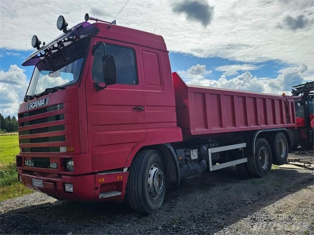 Scania 143H Вантажівки / спеціальні