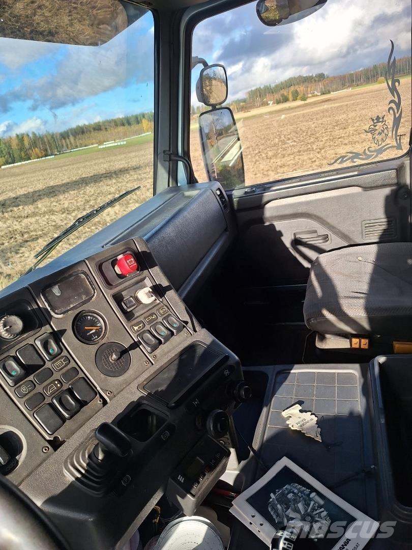 Scania 143H Вантажівки для лісозаготівель