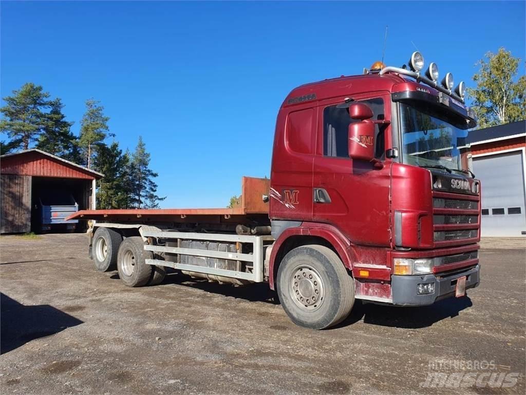 Scania 144G 460 Вантажівки з гаковим підйомом