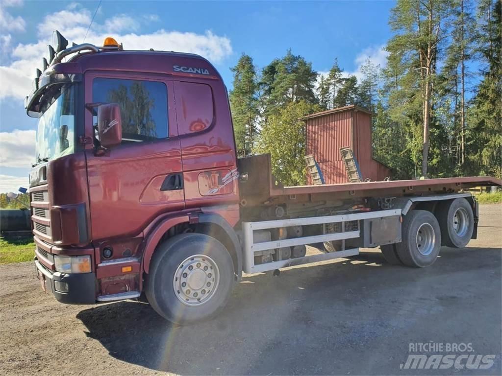 Scania 144G 460 Вантажівки з гаковим підйомом