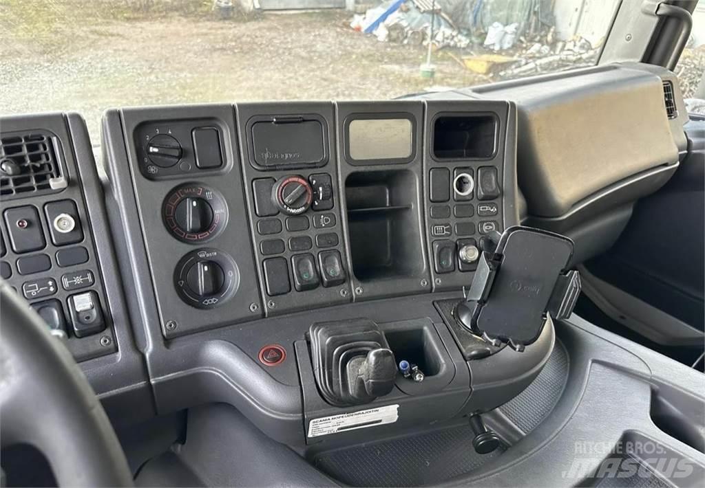 Scania 94D Вантажівки / спеціальні