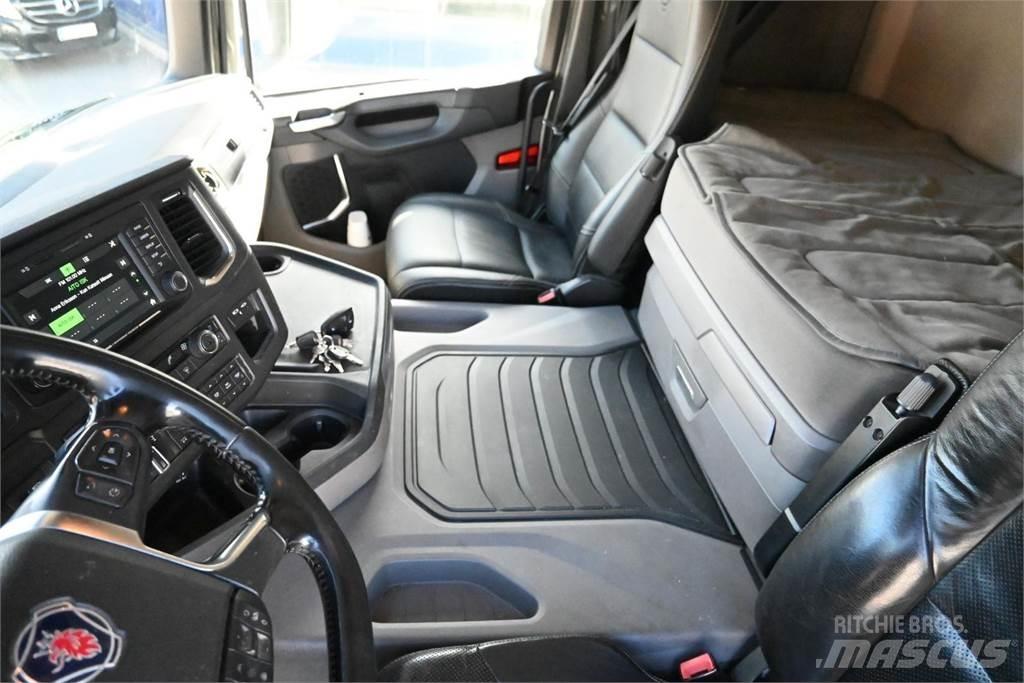 Scania G410 6X2 Фургони