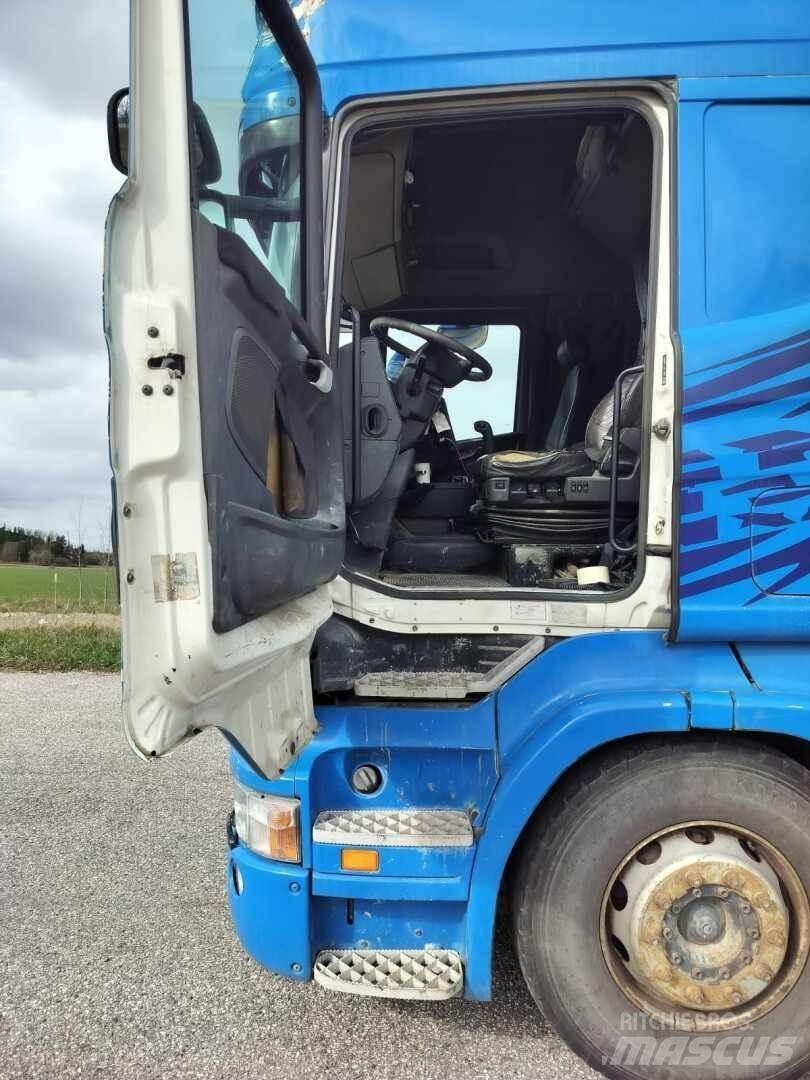 Scania R 560 6X2 Тягачі