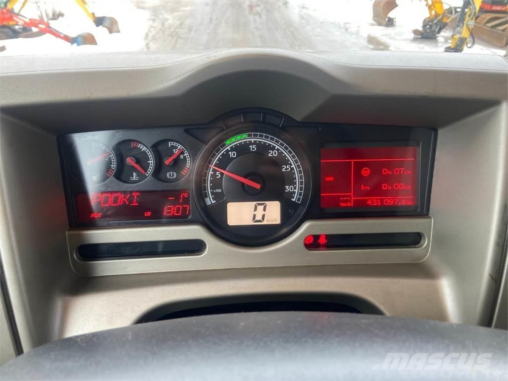 Sisu C 600 2+2 Вантажівки для лісозаготівель