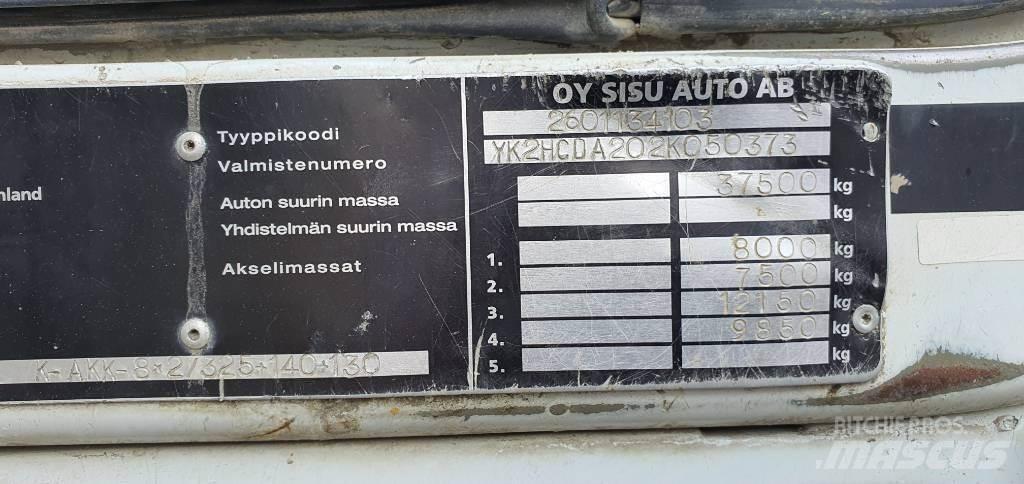 Sisu E12 Вантажівки / спеціальні