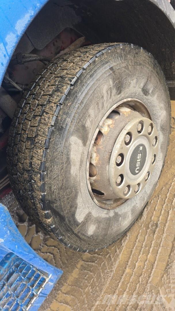 Sisu E12 Вантажівки для лісозаготівель