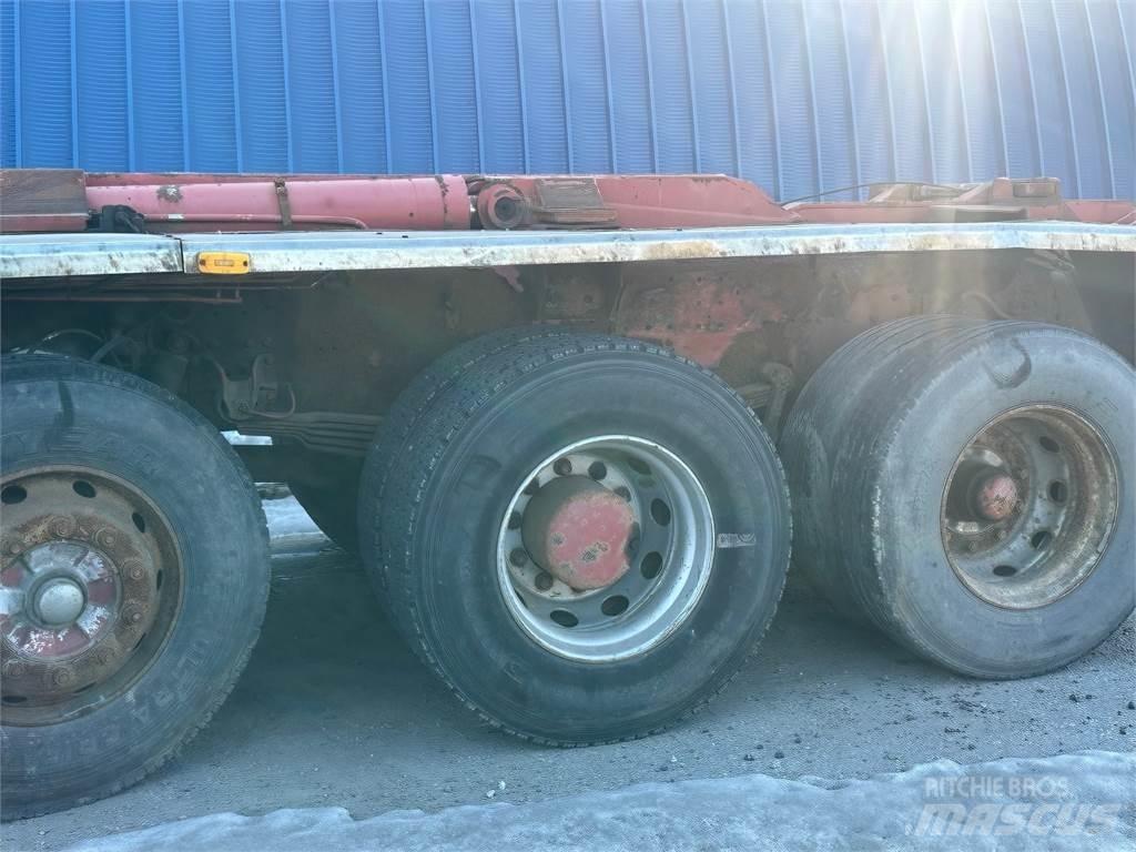 Sisu E14 Вантажівки з гаковим підйомом