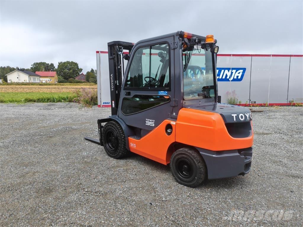 Toyota 02-8FDJF35 Дизельні навантажувачі