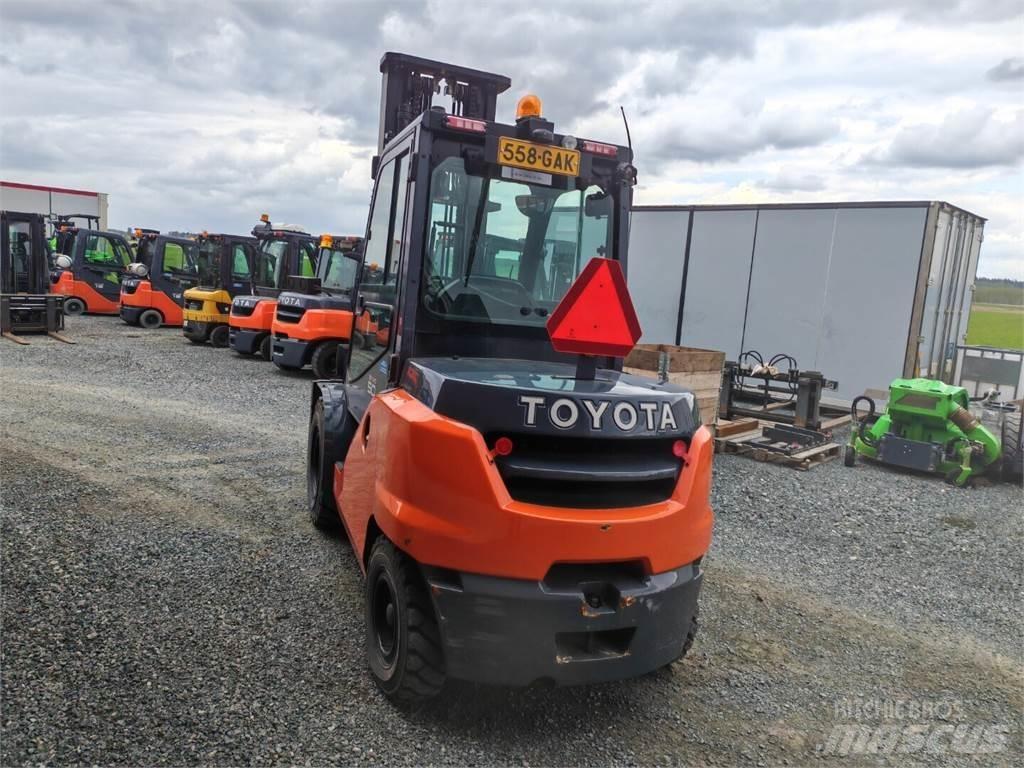 Toyota 40-8FD50N Дизельні навантажувачі