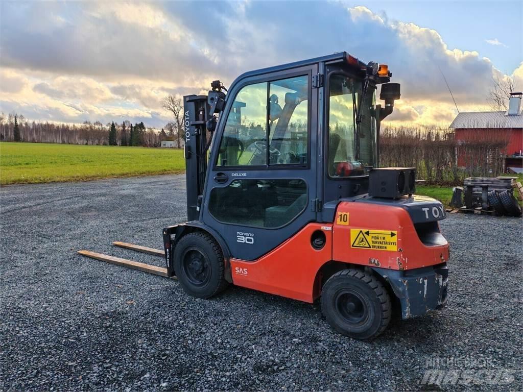 Toyota 52-8FDF30 Дизельні навантажувачі