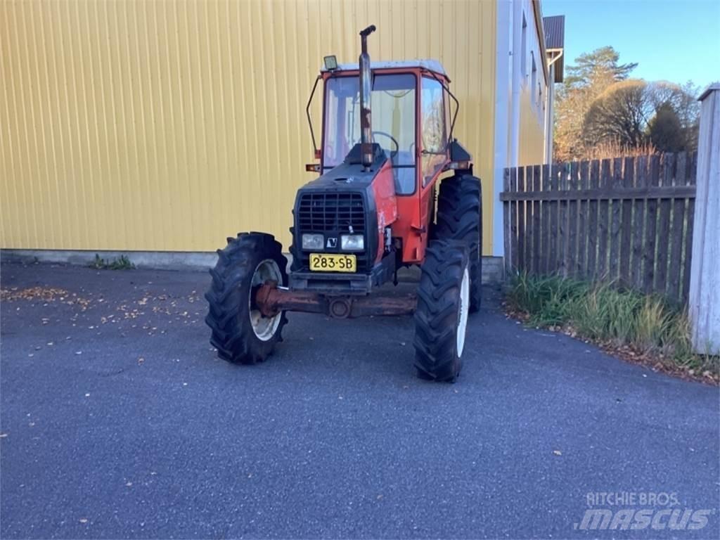 Valmet 4x4 Трактори