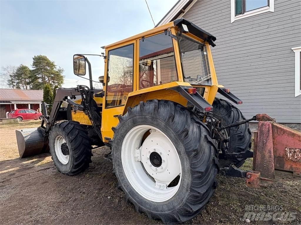 Valmet 915 Трактори