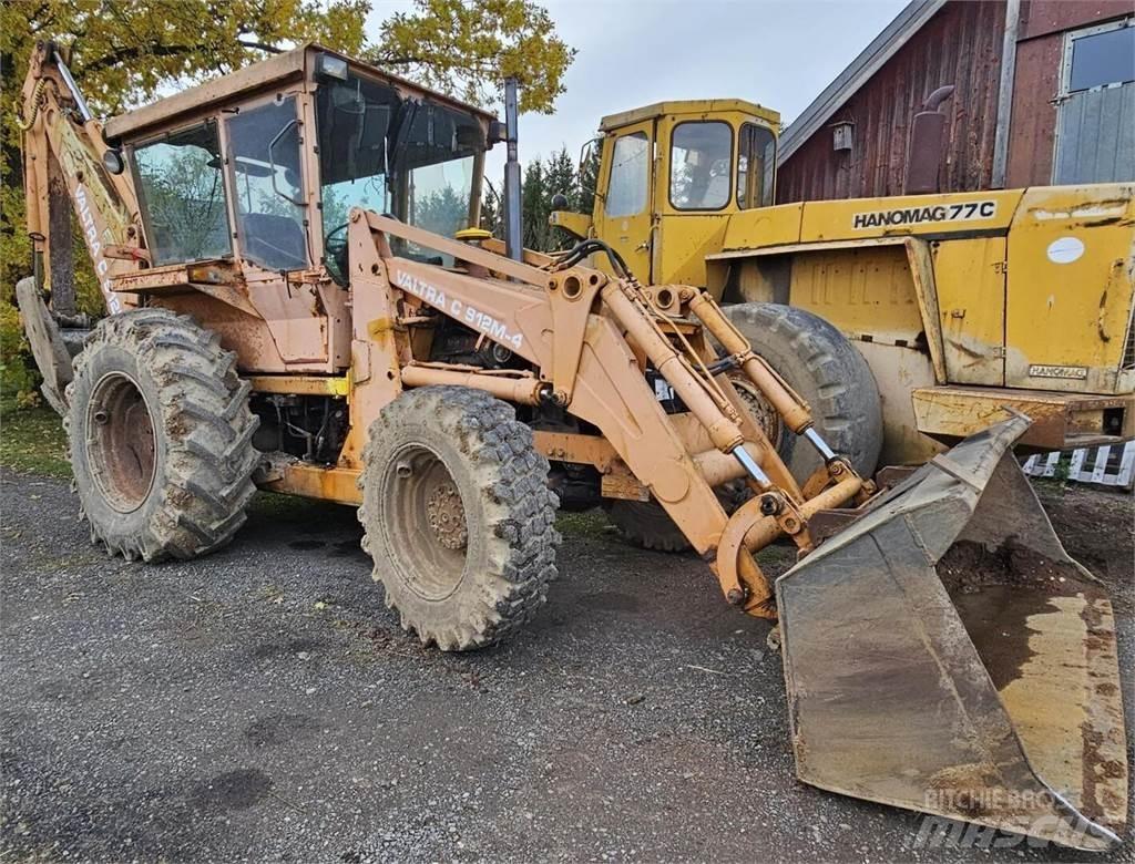 Valtra C 912M-4 Екскаватори-навантажувачі