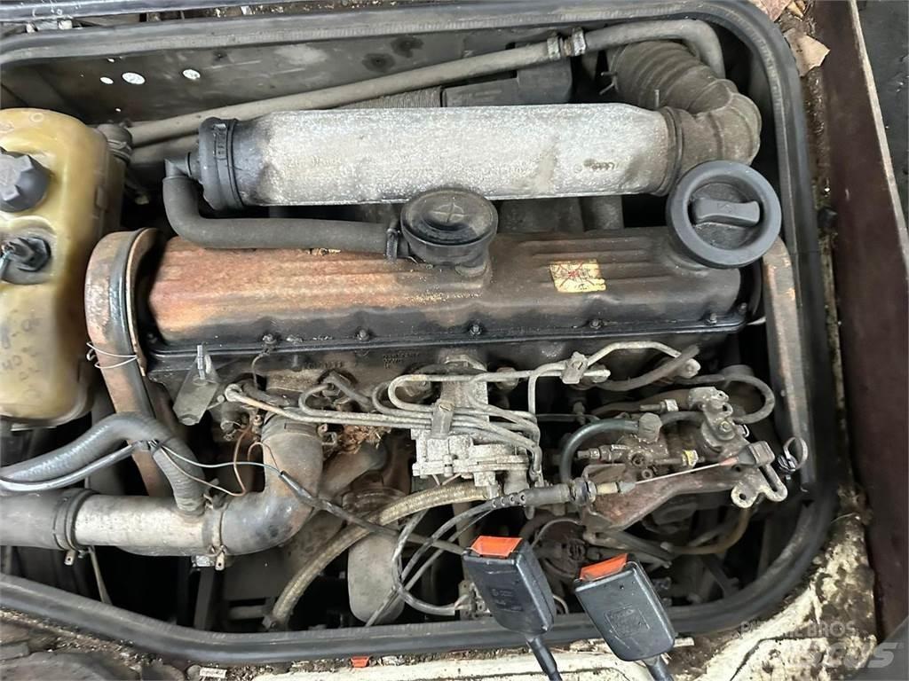 Volkswagen LT28 Вантажівки-платформи/бокове розвантаження