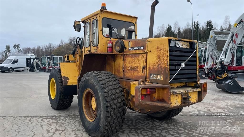 Volvo 4400 Фронтальні навантажувачі
