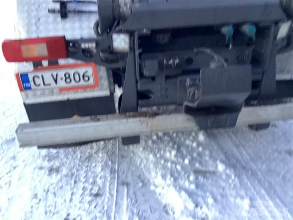 Volvo 460 Вантажівки з гаковим підйомом