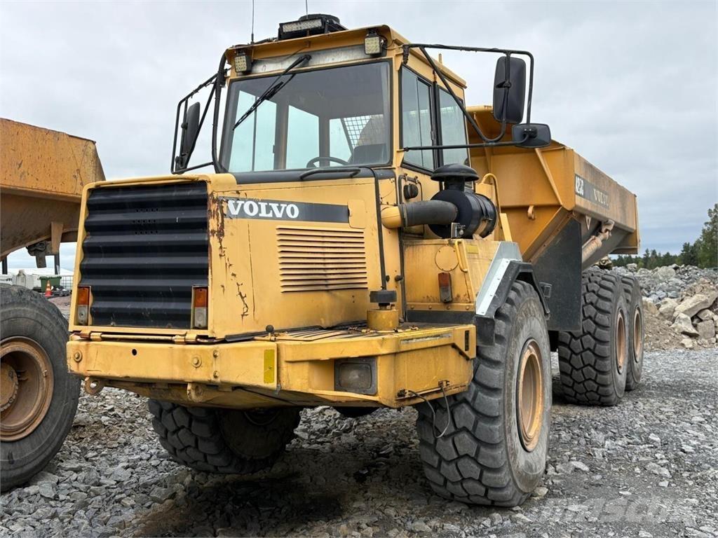 Volvo A 25 C Зчленовані самоскиди