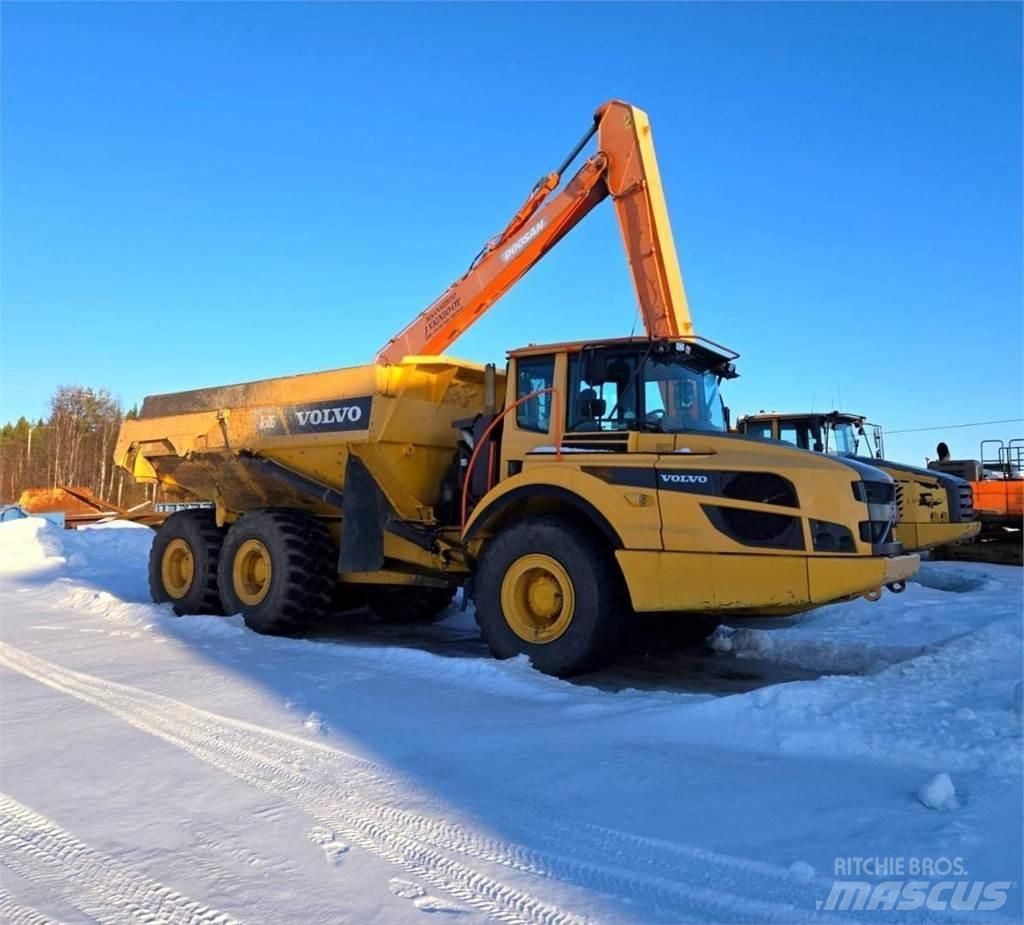 Volvo A30G Зчленовані самоскиди